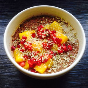 chiapudding med mango granatäpple